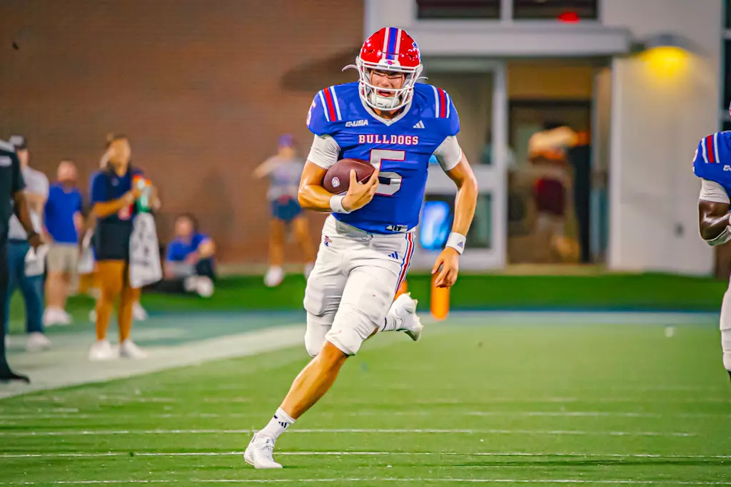 College football: Louisiana Tech routs New Mexico State in CUSA opener